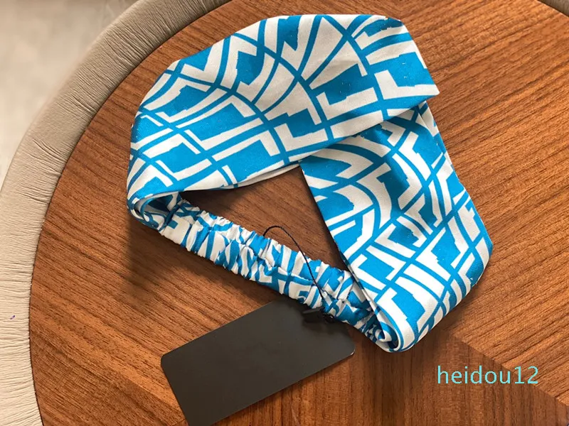 2021 Turbante elástico de seda Headbands Bandanas de cabelo Bandanas para mulheres designer de alta qualidade carta completa impresso headband headwraps bandana presente
