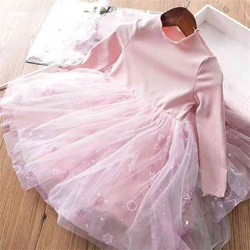 Höst Girl Dress Winter Baby European American Ruffles Långärmad Kläder Star Net Garn Princess 210625
