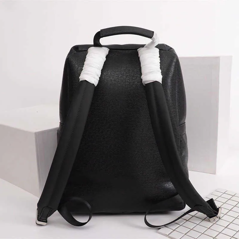 luxury designer backpack Latest fashion luxury designer backpacks men women high quality Backpack Size 40*37*20cm model M33450