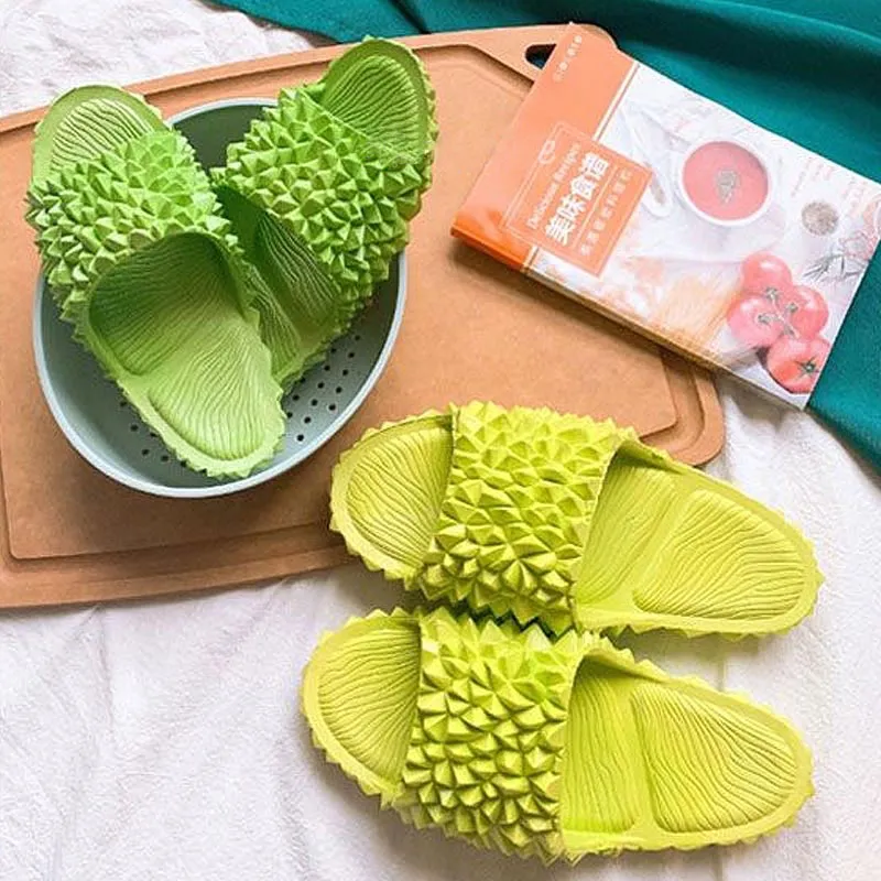 Design sense slippers, personality, thick-soled, home, women`s non-slip floor, soft-soled sandals, wear-resistant beach, flip-flop durian shape