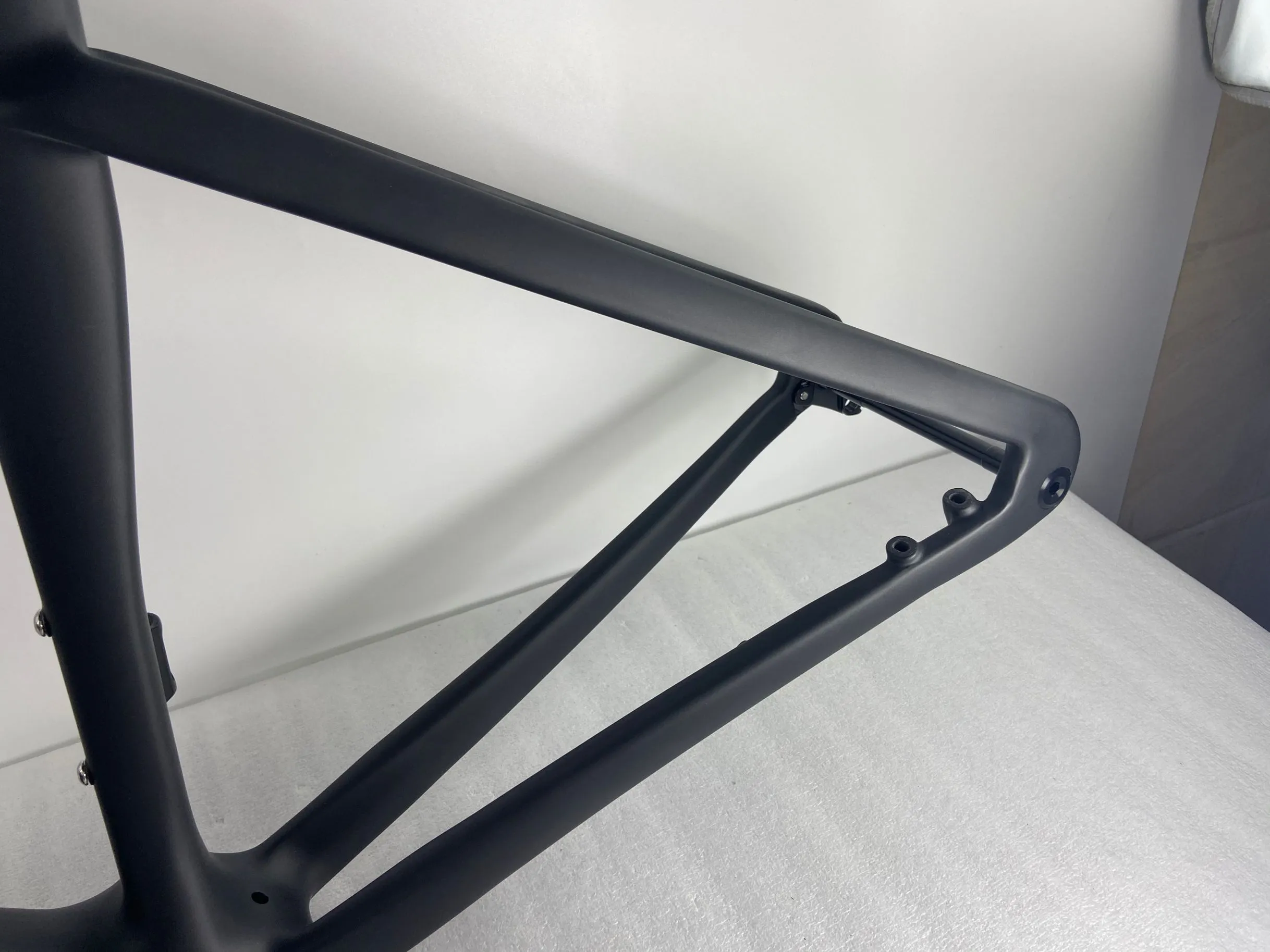 2022 Latest Ultralight Carbon Fiber V3 Bike Frameet With Threaded BSA