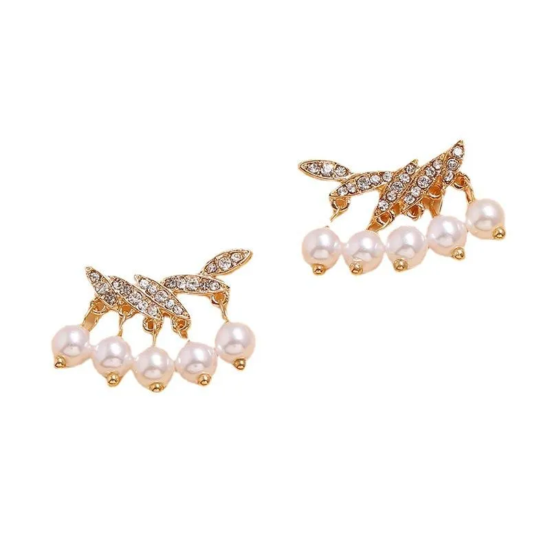 Stud 2021 orecchini di arrivo Uroru Fashion CN (Origine) Pianta perle perle d'acqua dolce perle donne vintage push-back
