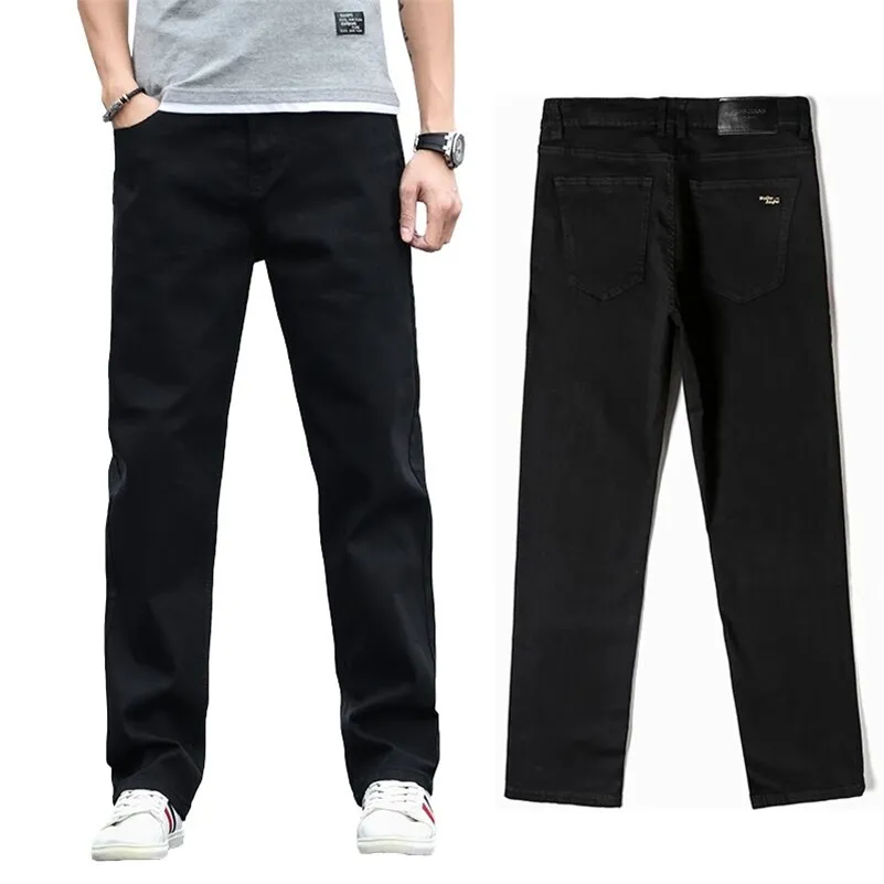New Men's Classic Straight Black Jeans Moda Negócio Casual Elastic Solto Calças Male Marca Pants Plus Size 40 42 44 210331