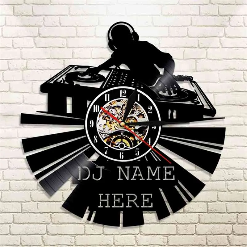 Fones de ouvido DJ Vinil Registro LED relógio de parede morden design 12 "Discoteca Nome personalizado Geek Watch Rock N Roll Music Lover DJ Amigo Presente 210401