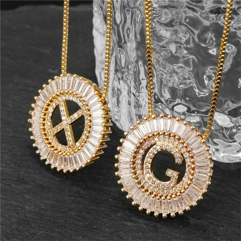 Collares pendientes Vintage 26 letra inicial collar mujeres clásico Pave Zircon cadena de acero inoxidable para regalo de joyería