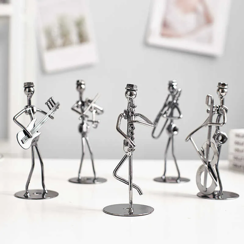 8 pc Modern Bookshelf Antiguidades Decorativas Estatueta de Escritório Mini Caráter Estátua de Metal Bedroom Cafe Desktop Ornaments Home Decor 210728