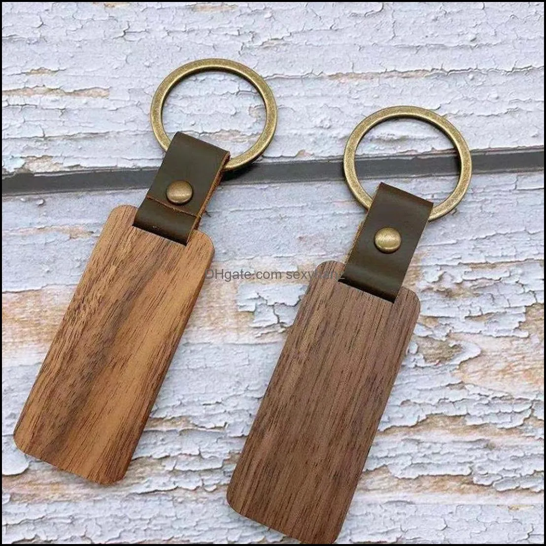 FAHMI Jewelry 2021 Personalized Leather Keychain Pendant Beech Wood Carving Keychains Luggage Decoration Key Ring DIY FaGiftGifts for