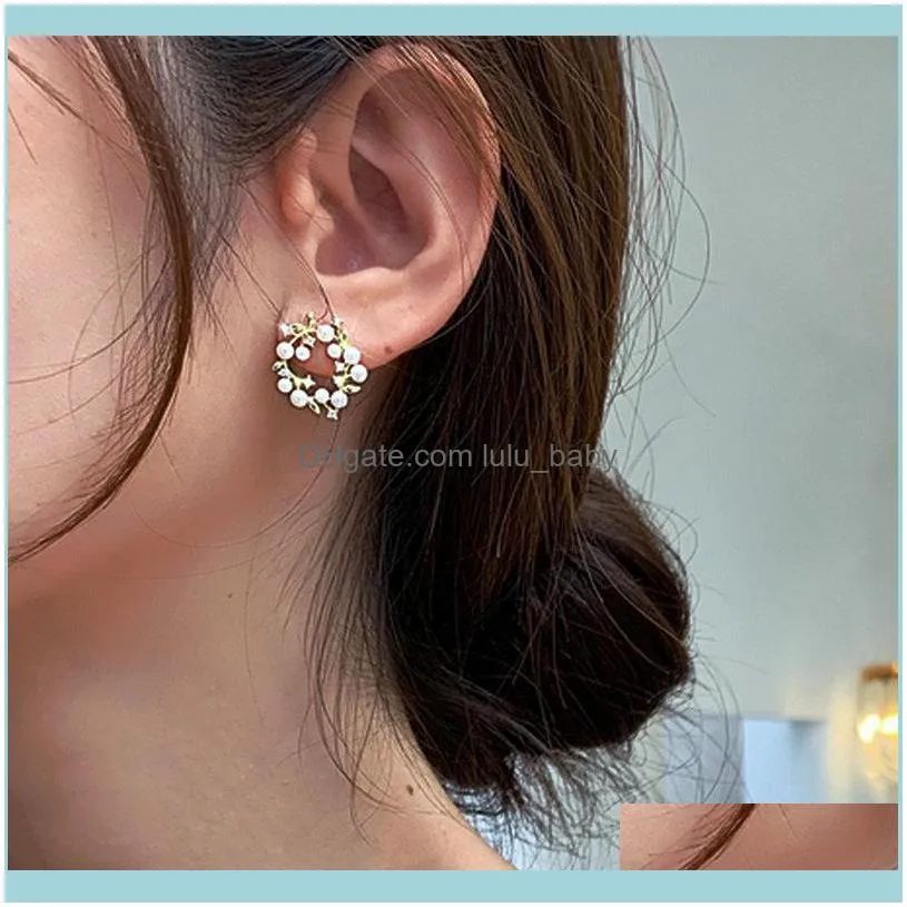 Stud River Charm Women Studs Earrings Irregular Imitation Pearls Flower Gold Color Delicate Earring Female Fashion Jewelry 1Pair1