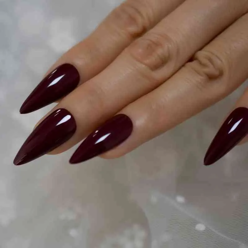 Faux Ongles Bordeaux Rouge Gel Fantaisie Faux Ongles Amande Pointu Foncé Sexy Moyen Long Taille Stiletto Conseils avec Colle Autocollant 220225