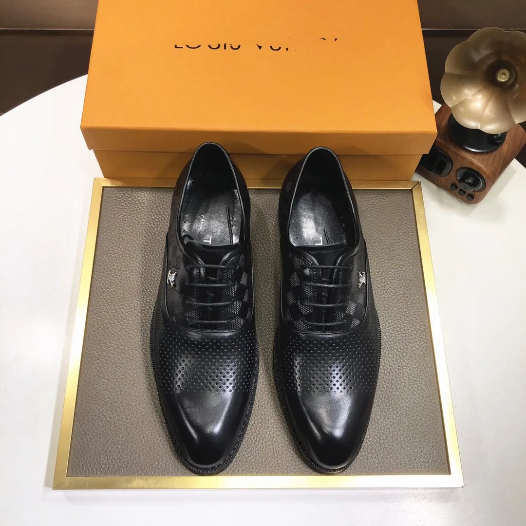 公式特典付即日発送 新しい高級デザイナーレザーブローグメンズフラットシューズカジュアルイギリス風結婚式のオックスフォードファッションブランドドレスシューズ22 法人様限定商品 Shoes Accessories Dress Shoes Guiademerlo Com