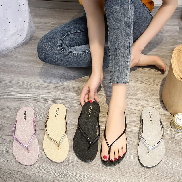 Fashion Designer Women Beach Sandals Flip Flops Black White Slipper Summer Jelly Flats Shoes Ladies Sandal Loafers Size 35-40 GR005