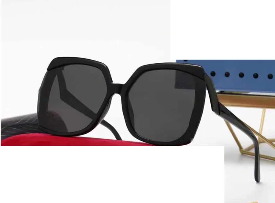 Estate moda all'aperto occhiali da sole per uomo e donna sport unisex occhiali da sole cornice nera per occhiali da vista, moto, frangifludi, occhiali da ciclismo UV400