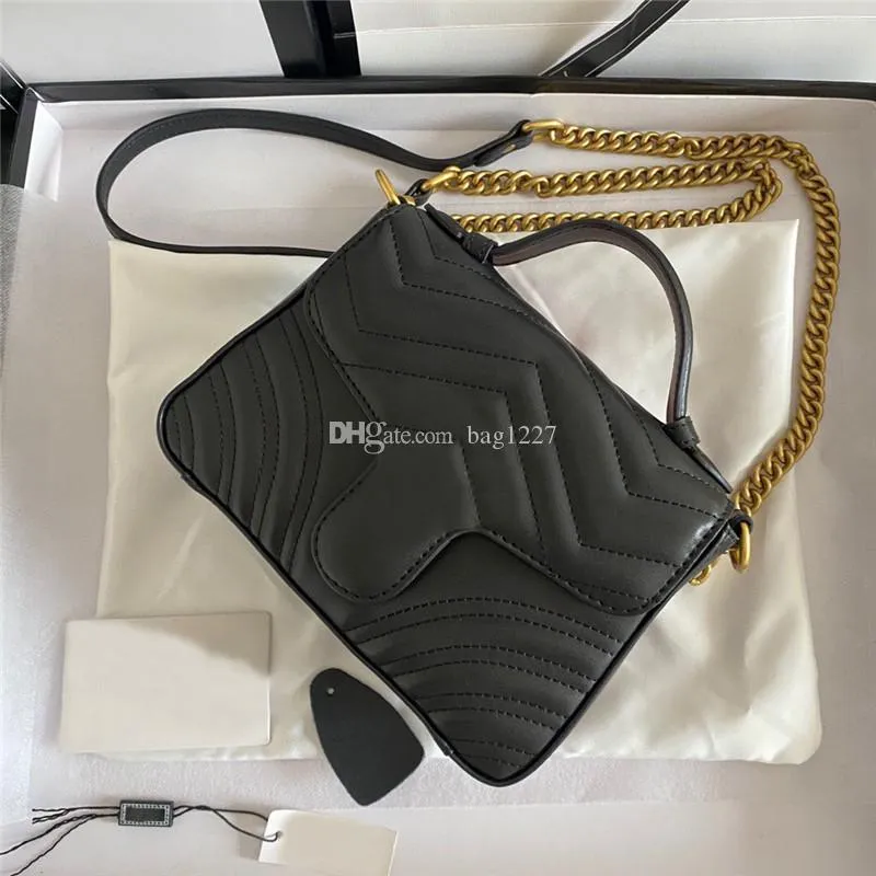 Worldwide Classic Luxury Packaging Leather Cowhide Pocket Highest Quality Handbag Shoulder Bag Messenger Bag Size 21cm