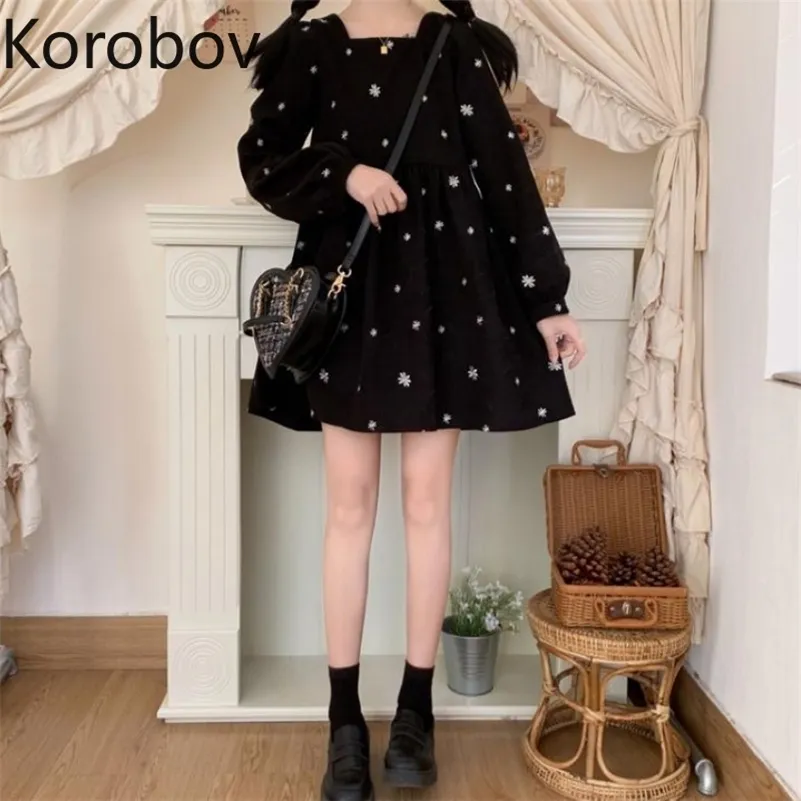 Korobov Stile giapponese Vestito da donna New Chic Dolce ricamo Colletto quadrato Dressess Stile preppy A-LINE Vestidos 210430