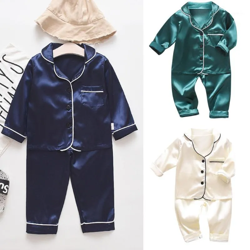 幼児の赤ちゃん男の子のための寝輪の衣装長袖ソリッドトップス+パンツパジャマ柔らかい気持ちいい甘い眠り服Y81