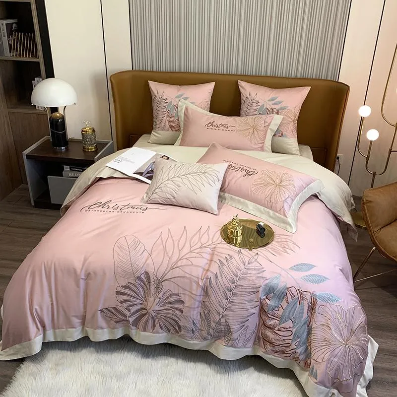 Bedding Sets Luxury Nordic Floral Style Pink Embroidery Cotton Duvet Cover Bed Linen Fitted Sheet Pillowcases Bedclothes Bedspread King Quee