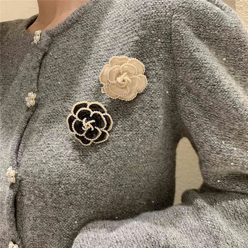 Perle camélia pour femmes, Design de luxe, boucle de collier de mariage, accessoires pour vêtements, broche, cadeau