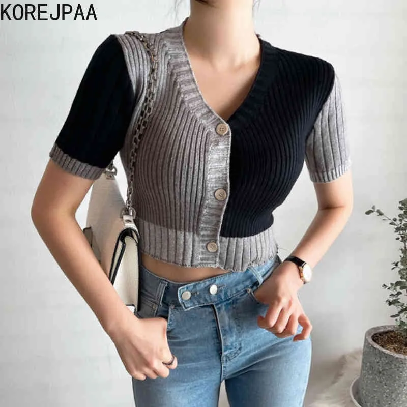 Kvinnor Tröja Sommar Koreanskt Chic Kvinna Retro V-Neck Kontrast Stitching Slimming Tre-Button Stickade Cardigans 210514