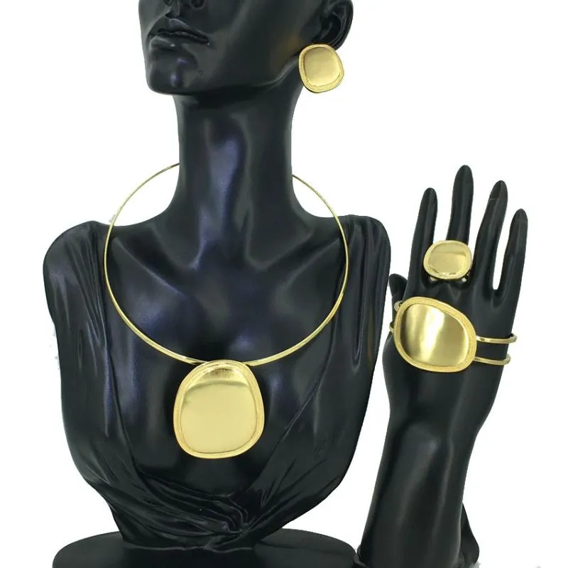 Kolczyki Naszyjnik Mejewelry Dubai Biżuteria Zestawy 24K Pozłacane Luksusowe Afryki Ślubne Prezenty Bridal Jewellery Dla Kobiet FHK12186