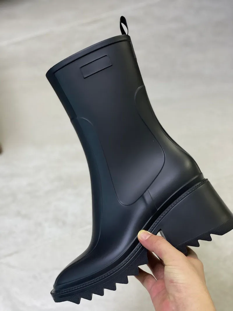 Women Ankle Boot PVC Betty Rain boots waterproof welly boots with zipper Ladies Girls Square head High Boot Winter mohair sock Mar4547402