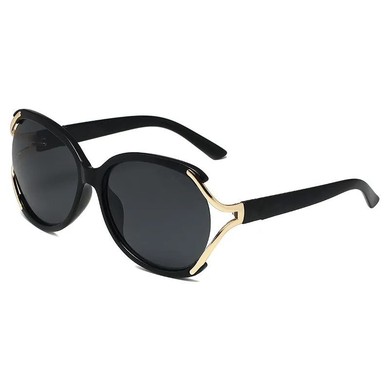 Mode Solglasögon för Kvinnor Sommar Stor Frame Luxury Sunnies Högkvalitetig UV-skydd Designer Glasögon
