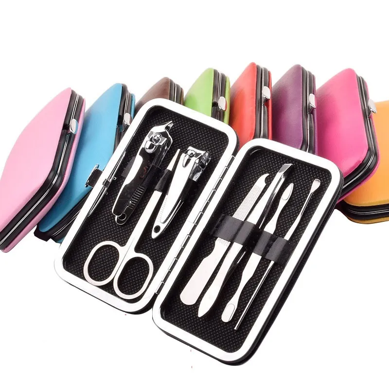 Ensemble de 7 coupe-ongles, ciseaux, pincettes, cure-oreilles avec outils de manucure pratiques, une variété de couleurs, WCW533