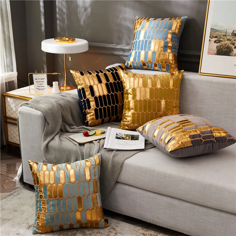 Avigers Embroidery Velvet Cushion Cover Luxury European Pillow Cover PillowCase Geometry Home Decorative Sofa Chair Throw Pillow 1140 V2