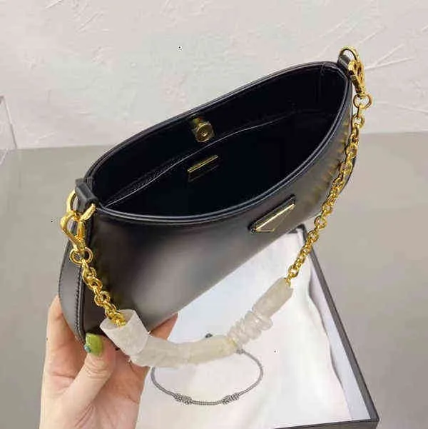 Ladies brand high-end luxury patent leather underarm bag designer classic hipster essential size