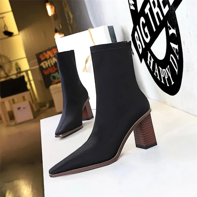 2021 Autumn Winter New Socks Shoes Women Square Heel Casual Large Size Net Red Stretch Fabric Short Boots Women Botas de mujer