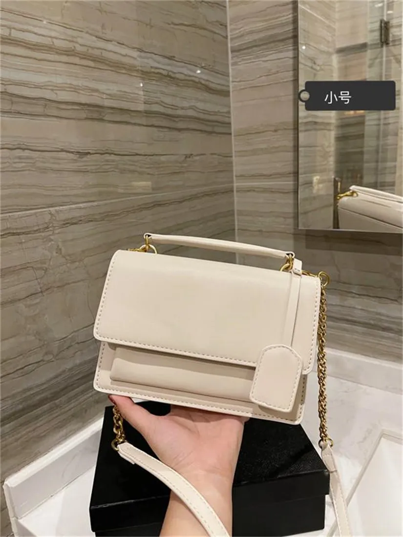 Messenger Bags High-quality Texture This Year`s Popular Small Female Summer New Trend Niche Black White Solid Color Cute Lady Wild Fashion Mini Chain Shoulder Handbag