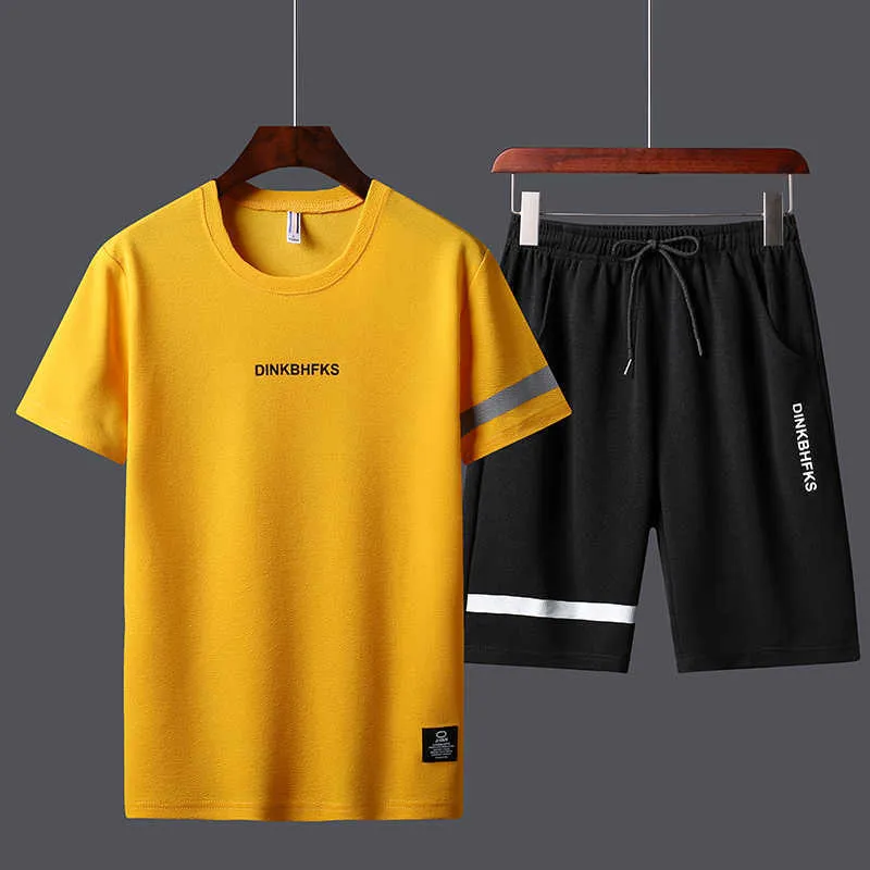 夏のメンズスポーツトラックスーツTシャツショーツセットポリエステルFashioin Tracksuits TシャツBermuda Masculina Bord Shorts印刷210601