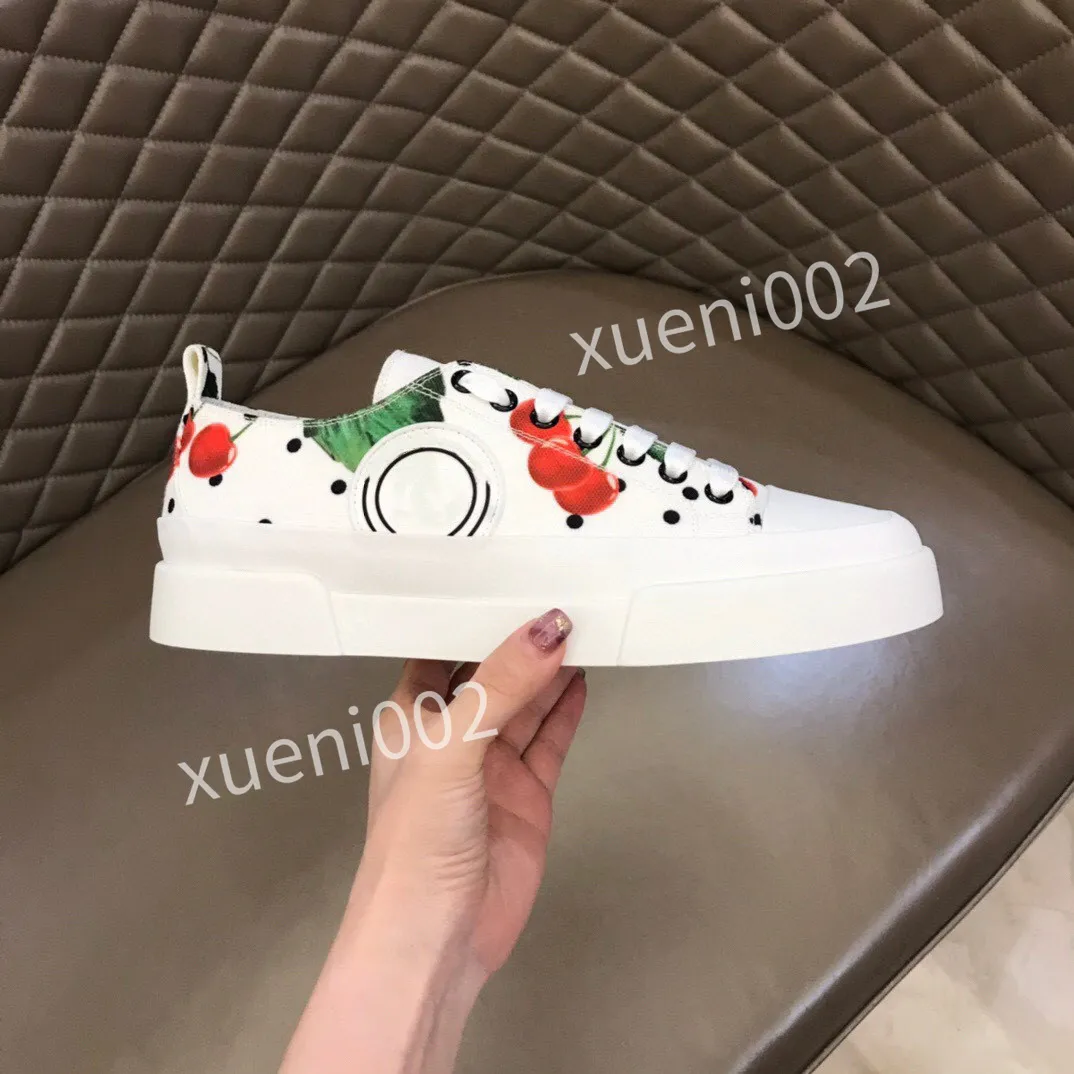 En Kaliteli İtalya Yansıtıcı Yükseklik Reaksiyon Çizmeler Sneakers Rahat Ayakkabılar Üçlü Siyah Beyaz Çok Renkli Süet Sarı Fluo Tan Erkek Kadın Eğitmenler 2DJ211205