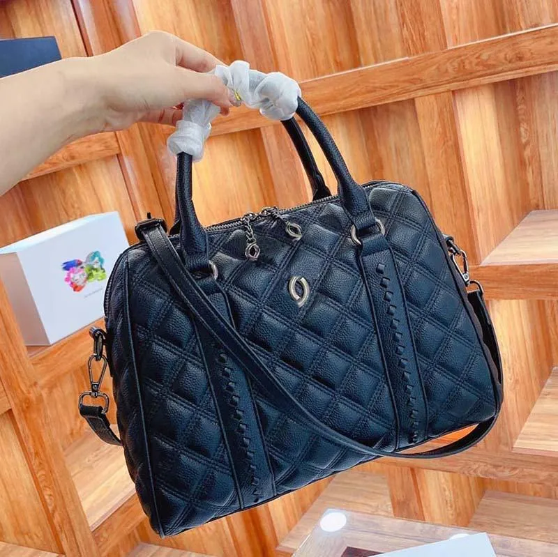 Top quality woman luxurys designers crossbody bags wallet backpack handbags purses card holder bag dq36
