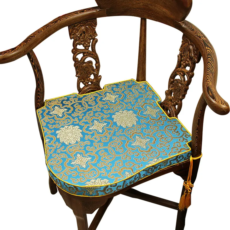 Custom Luxury Jacquard Floral Triangle Chair Gap Pad Comfort Sittkudde Anti-Slip Oregelbunden Kinesisk Silk Satin Svamp Sit Matta