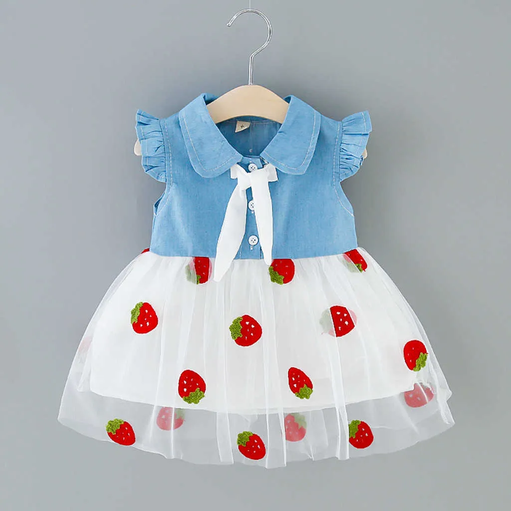 New Girl's Denim Splice Strawberry Print Tulle Princess Dress Sweet Bowknot Baby Girl Dress Girls' daily dresses vestido Q0716