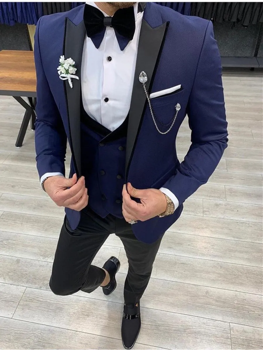 Dostosuj Tuxedo One Button przystojny szczyt Lapel Groom Tuxedos Men Garnitury Ślub / Prom / Dinner Man Blazer (Kurtka + Spodnie + Kamizelka + Kamizelka) W923