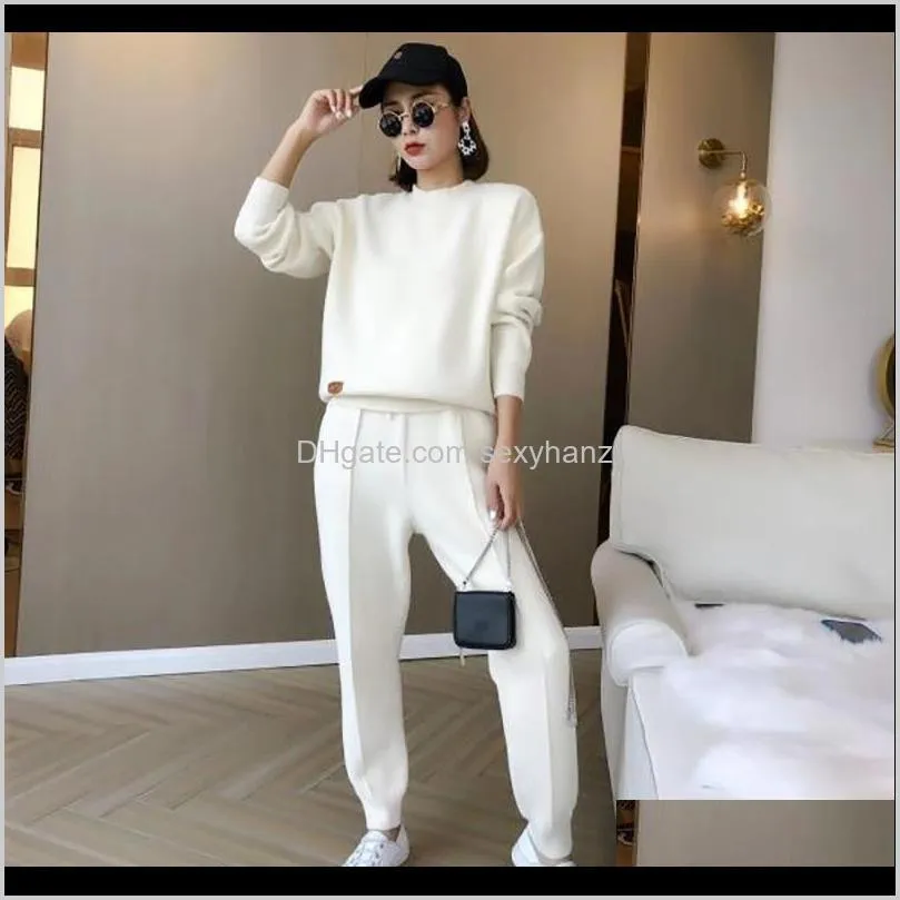 new double sided cashmere knitted suit for women`s style in autumn / winter 2021