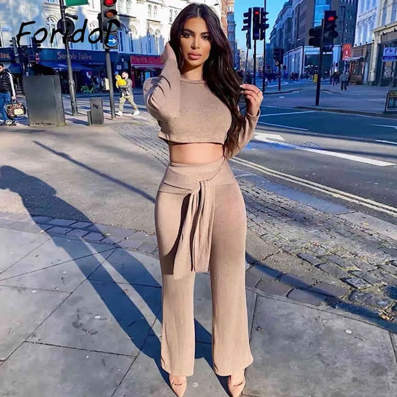 High Fashion Knitted Jumpsuit Romper Sets Women Two Pieces Crop Top Pants Suits Ladies Chic Spring Autumn New Set Clothing 210415