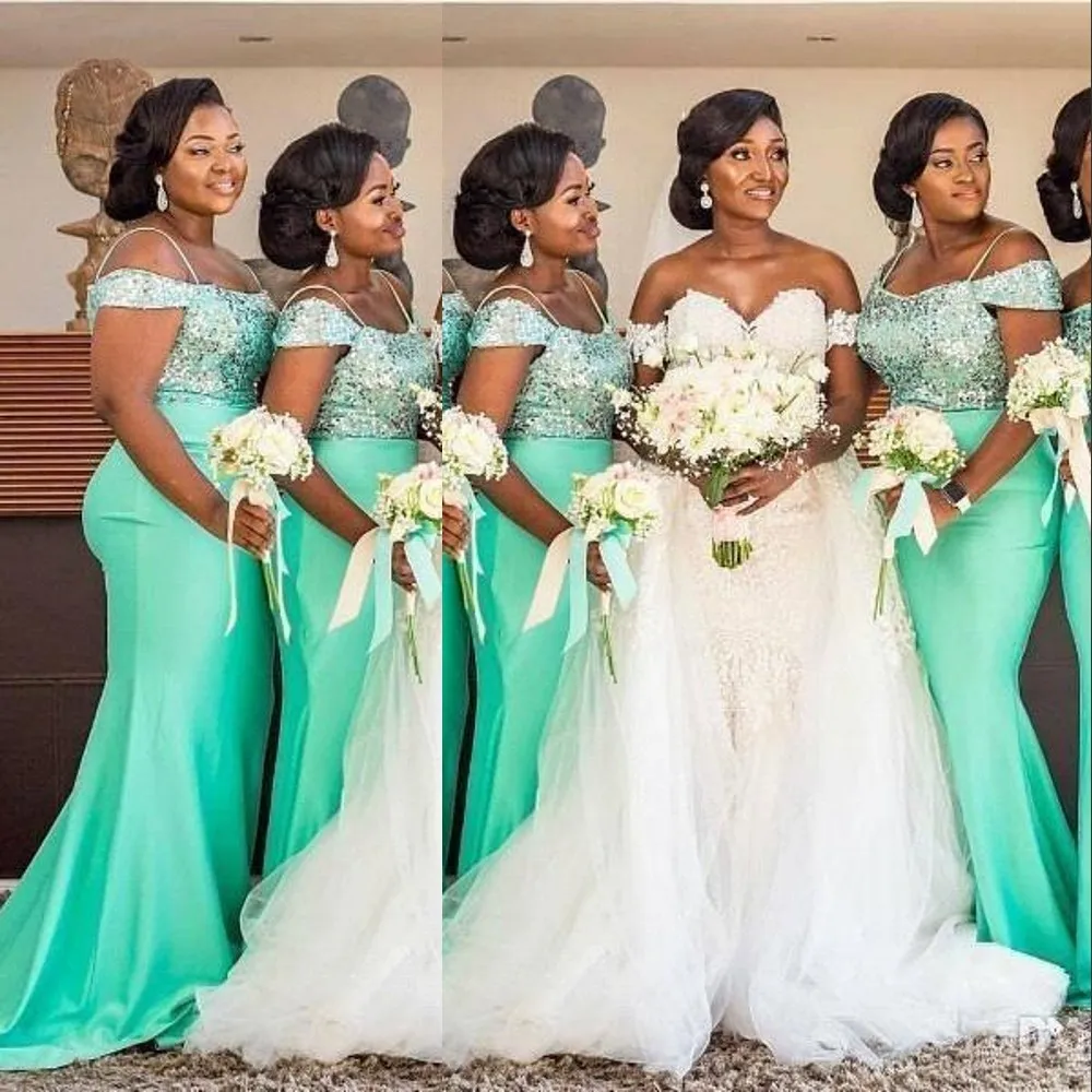 2021 Glitter Paillettes Dentelle Vert Robes De Demoiselle D'honneur Africaine Hors Épaule Bretelles Spaghetti Paillettes Élastique Sirène Invité De Mariage Robes De Bal Demoiselle D'honneur Robe