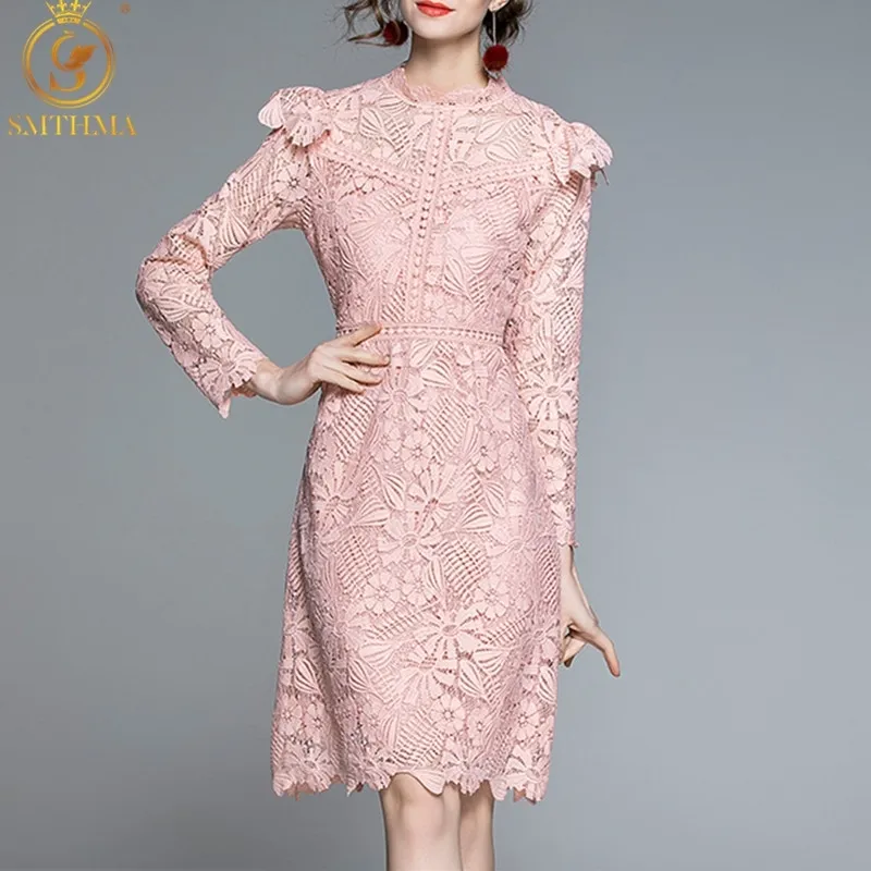 Fashion Runway Spring Pink Lace Dress Colletto da donna Manica lunga Scava fuori Abiti eleganti da festa 210520