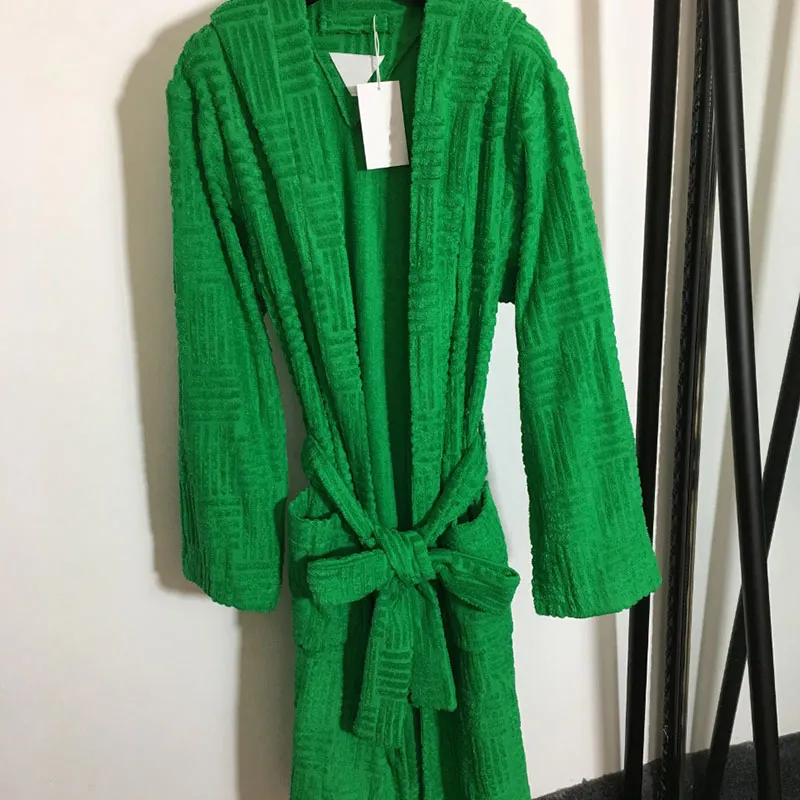 カジュアルグリーンカップルの寝室のタオルジャカードバスローブ長袖フード付きバスローブ男性女性