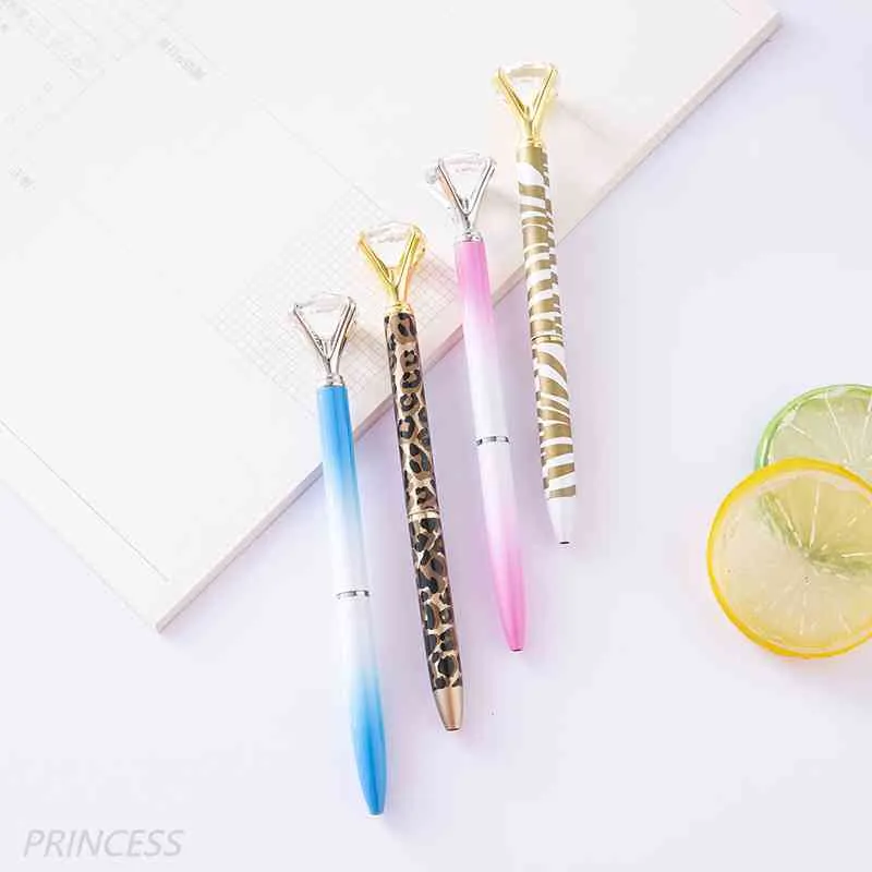 Stylo à bille en métal haut de gamme avec grand verre de cristal diamant fournitures de bureau scolaires créatives de luxe cadeaux de Noël logo personnalisé