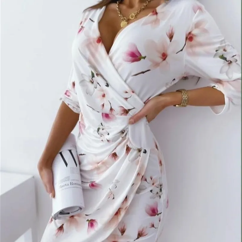 Fashion Women's V-Pescoço impresso Slim e fino vestido de quadril mais tamanho vestido verão es para as mulheres branca 210520