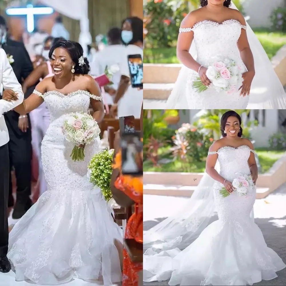 Magnifique 2024 Robe De Mariee Sirene Appliques De Dentelle Crystals Perles Au Large De La Robe Nuptiale De Lepaule Plus Taille Du 154 3 DHgate