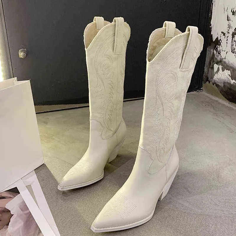 Nieuwe Stijl Vrouwen Knie Hoge Laarzen Hoge Hak Western Cowboy Laarzen Geborduurde Puntschoen Schoenen Vrouwen Winter Motorlaarzen y1125