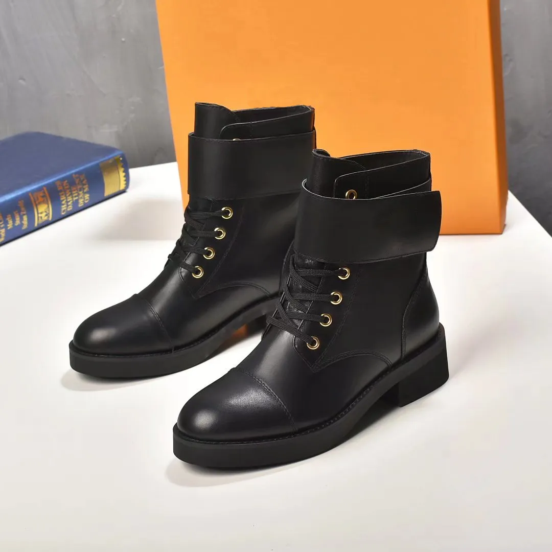 Women Wonderland Flat Ranger Boot Twist Buckle Fashion Designer Lady Leather Strap Canvas Lace-up Rubber Outsole Ankle Boots