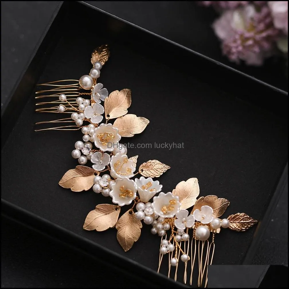 Golden Alloy Leaf Bride Headwear with Comb Wedding Hair Accessories Girl Tiara Bridesmaid Hair Ornaments Wholesale