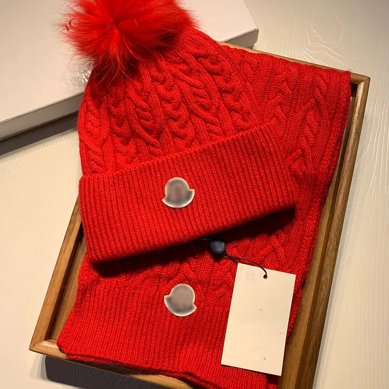 Hattar halsdukar uppsättningar beanie mode ull trend hatt halsduk uppsättning topp sacoche hattar män och kvinnor mode designer sjal kashmir halsdukar handskar designer hatt och halsduk