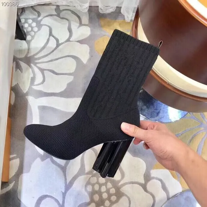 Nyaste Höst Vinter Socks Heeled Heel Boots Broderi Fashion Sexig Strikkad Elastisk Boot Black Designer Kvinnor Skor Lady Letter 10cm Högklackat Storlek 35-42 med låda