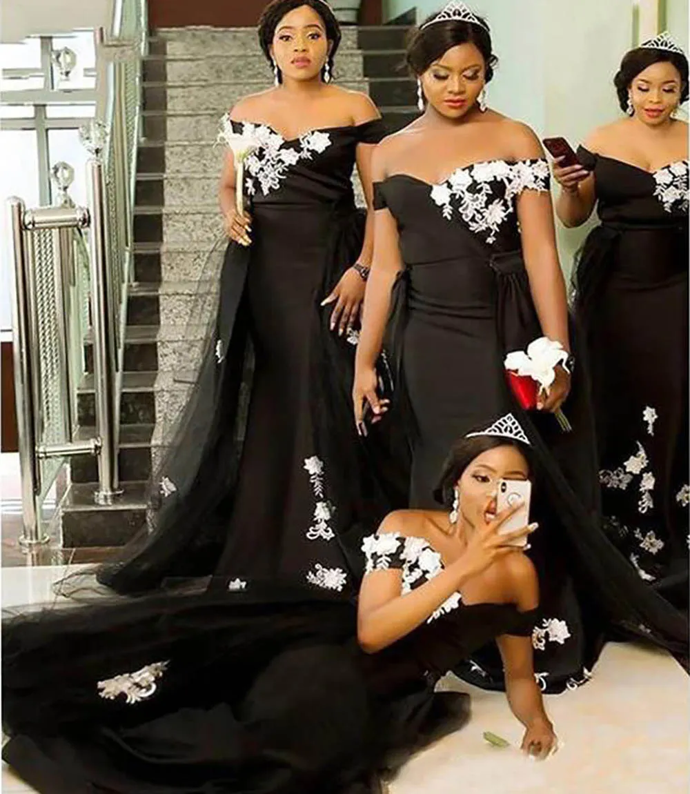 Siyah Gelinlik Modelleri Eveing ​​Giymek Mermaid Düğün Parti Kıyafeti Kadın Nedime Elbisesi Kapalı Omuz Beyaz Dantel
